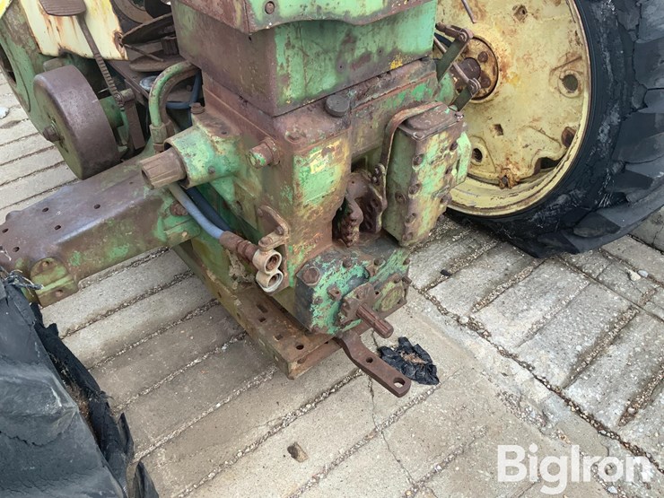 1958-john-deere-730-image-10