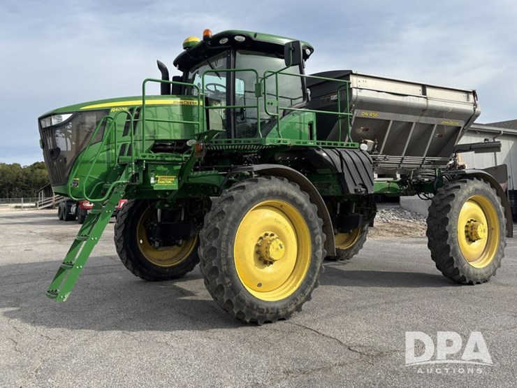 2019-john-deere-r4038-image-1