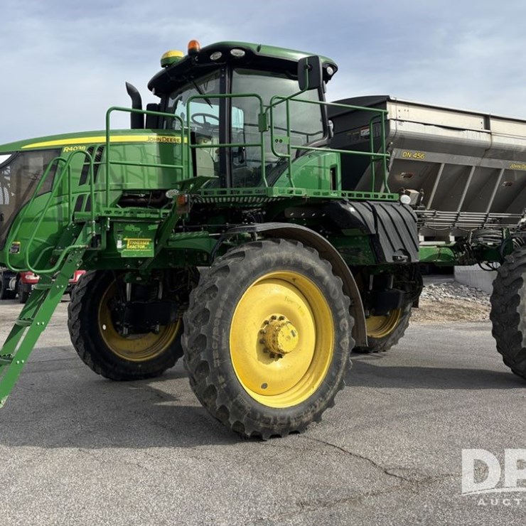 2019 JOHN DEERE R4038