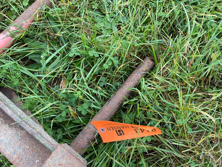 #8143-•-bale-spear-image-10