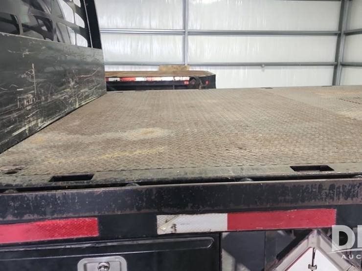 2015-dodge-ram-5500-image-14