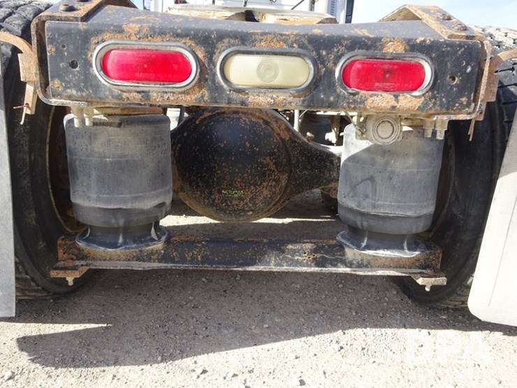 2007-volvo-vnl-day-cab-truck-(pz13987,-unit-110)-image-56