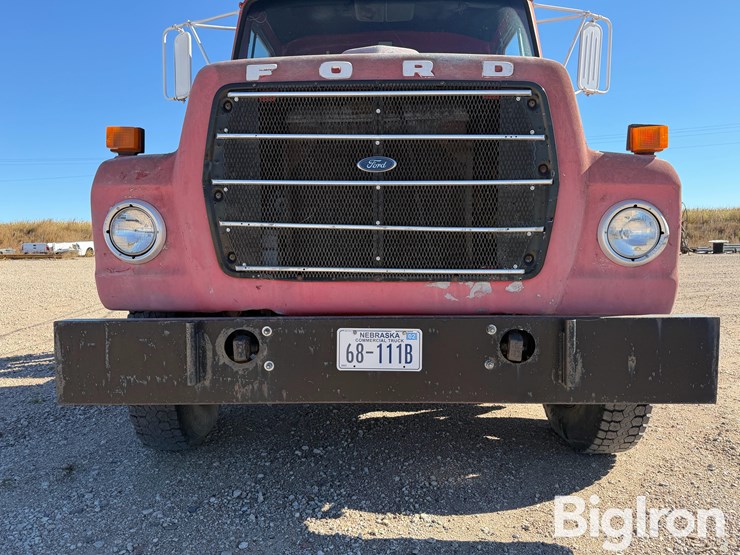 1986-ford-ln7000-image-11