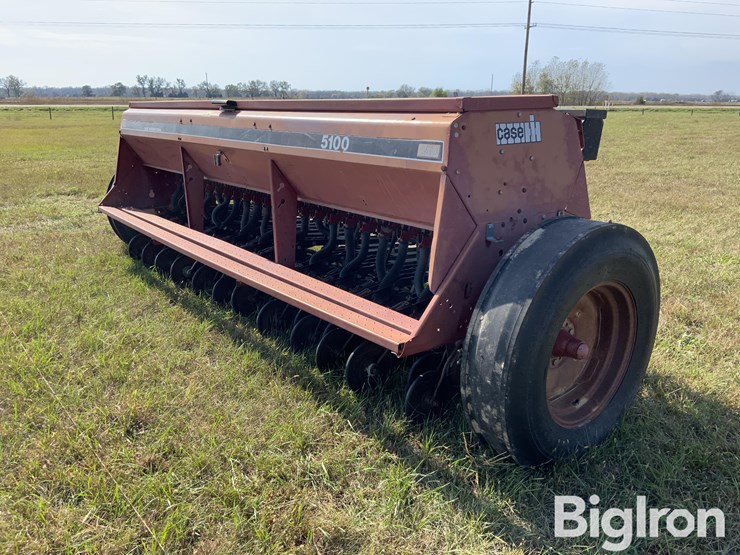 case-ih-5100-image-5
