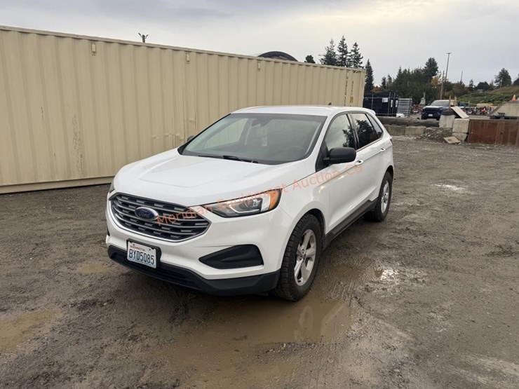 2020-ford-edge-image-2