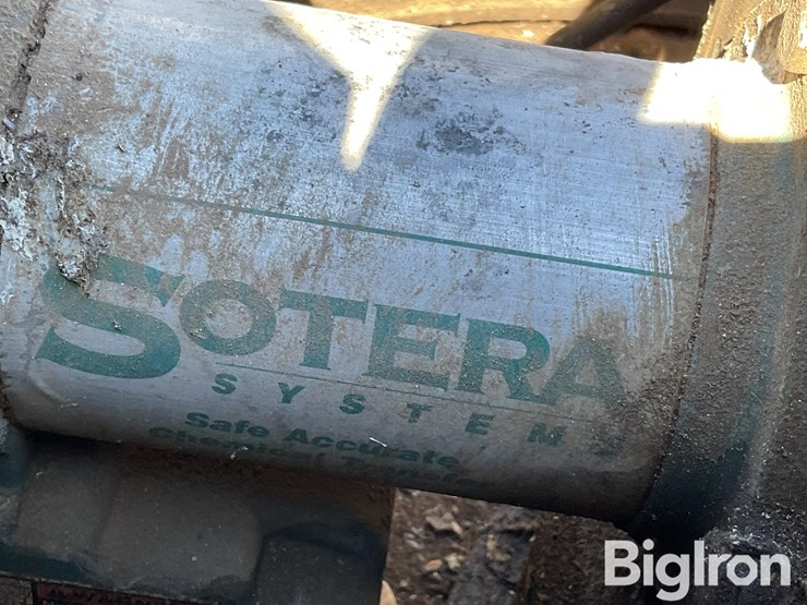 snyder-454l/120-gallon-liquid-fertilizer-poly-shuttles-image-15