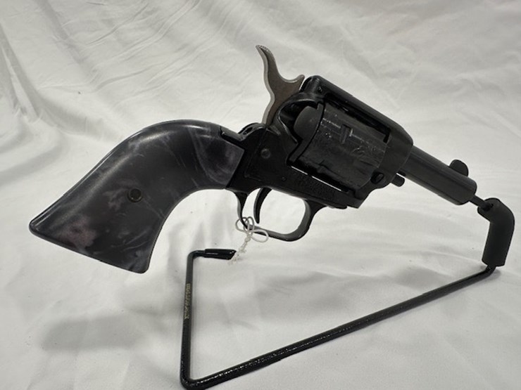 #2025-00047-•-heritage-barkeep-revolver-image-10