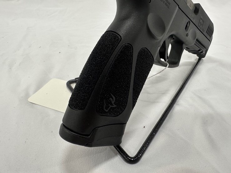 #2025-00061-•-taurus-g3-pistol-image-26