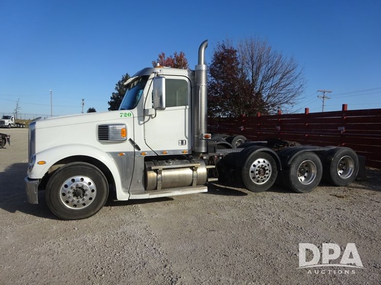 2016-freightliner-coronado-day-cab-glider-truck-(pz13982,-unit-720)-image-37