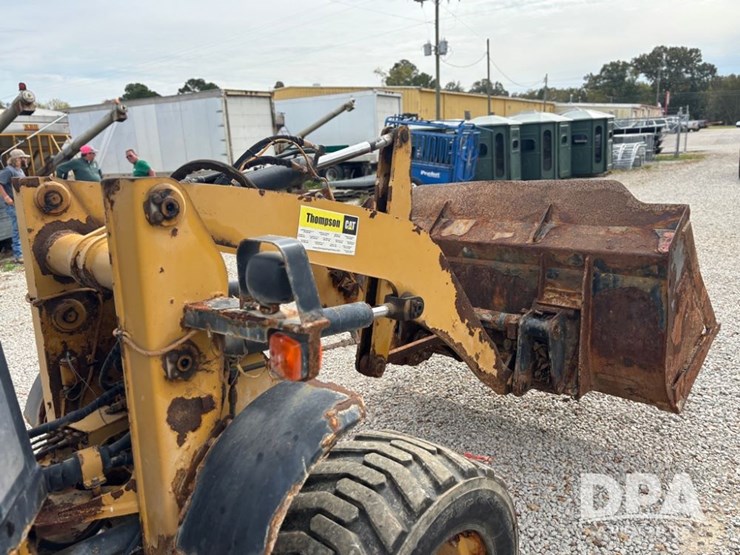 2015-caterpillar-903c2-image-22
