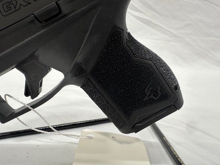 #2025-00059-•-taurus-gx4-pistol-image-19