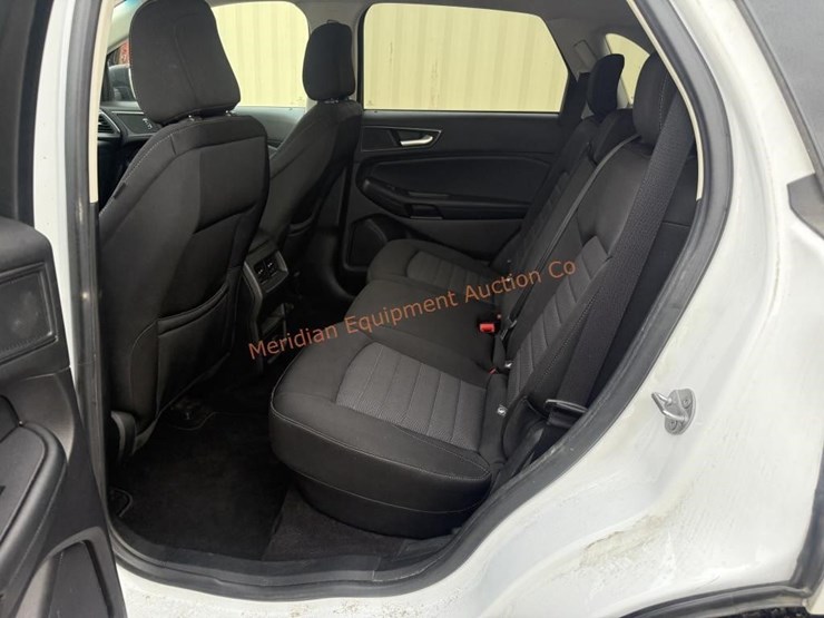 2020-ford-edge-image-17