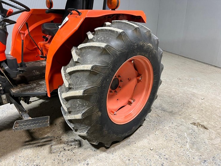kubota-m5700-image-10