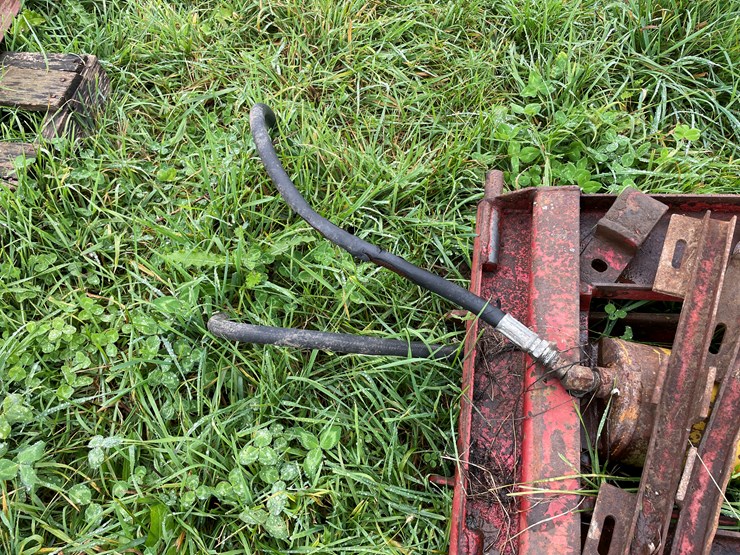 #9606-•-a-hydraulic-ram-image-4