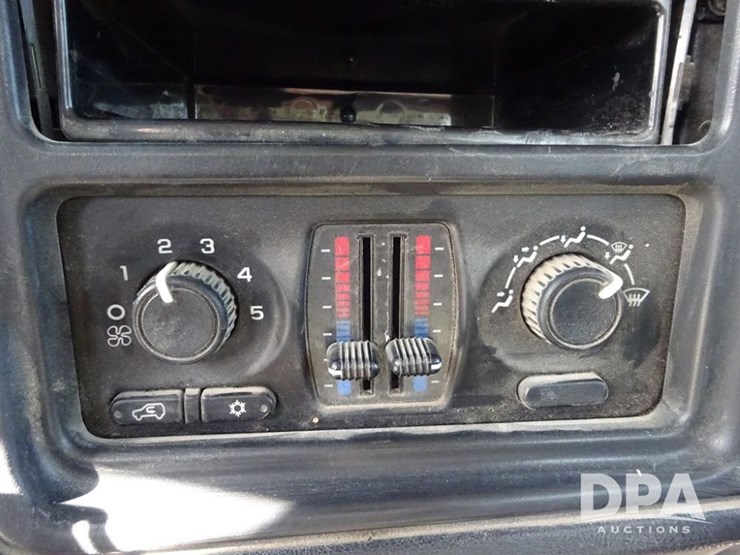 2006-chevrolet-2500hd-image-62