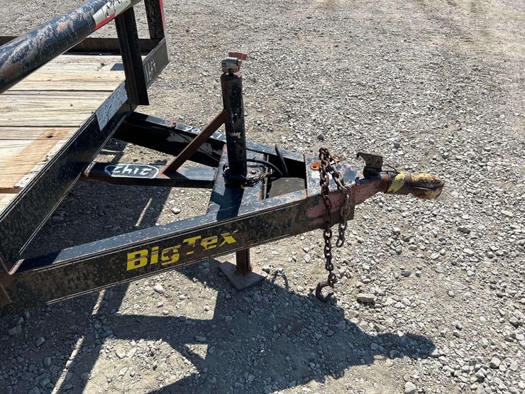 2003-big-tex-10pi-16ft.-t/a-pipe-top-utility-trailer-image-4