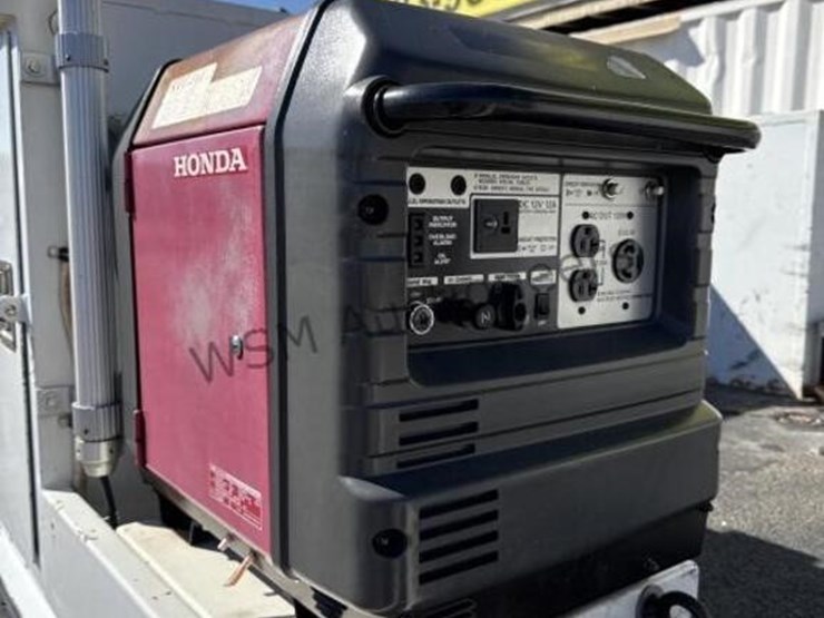 2017-ford-f550-image-9