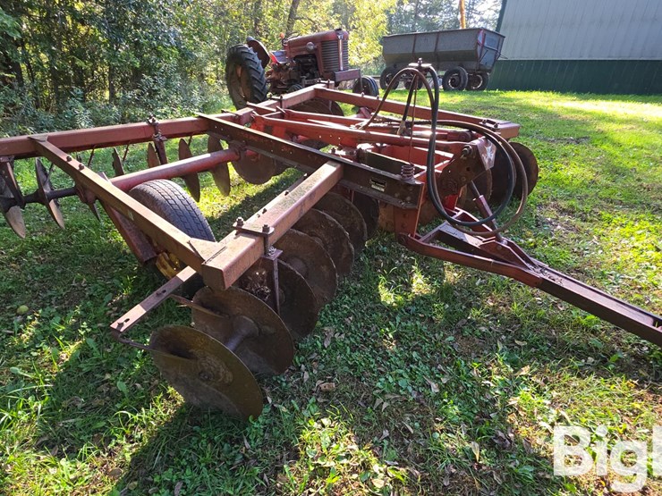 massey-ferguson-52-image-3