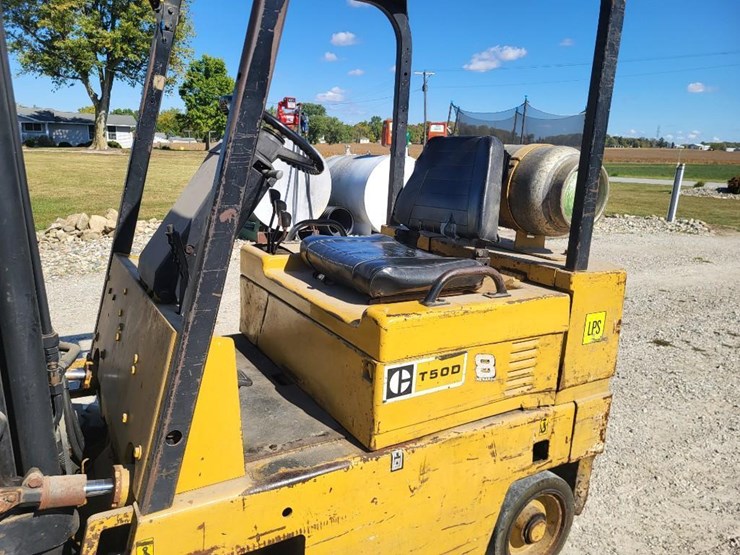 clark-t500-forklift-image-15