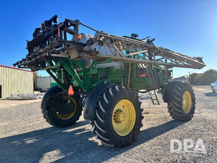 2013-john-deere-4830-image-10