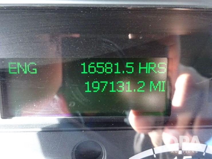 2018-freightliner-cascadia-day-cab-truck-(pz13986,-unit-405)-image-92