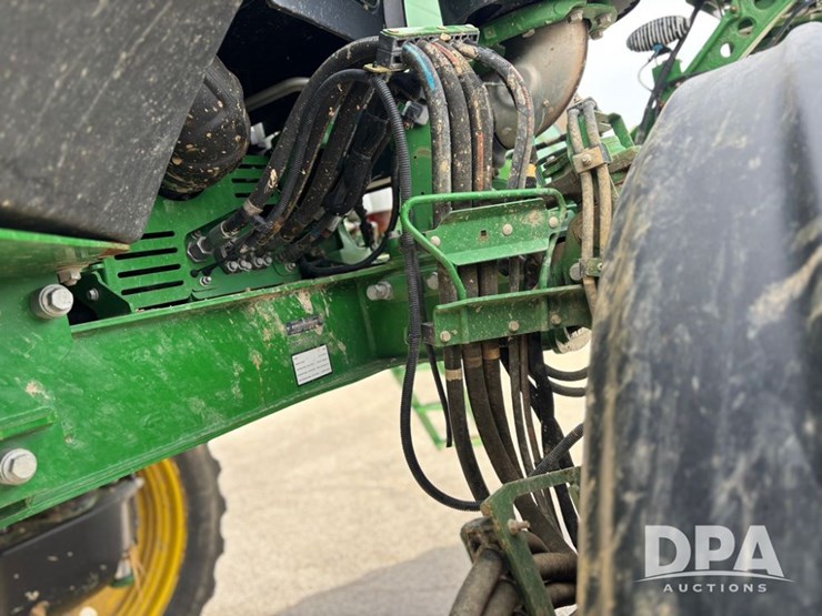 2019-john-deere-r4038-image-74