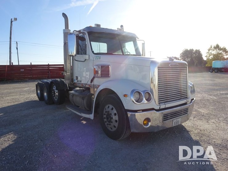 2018-freightliner-coronado-day-cab-glider-truck-(pz13996,-unit-773)-image-9