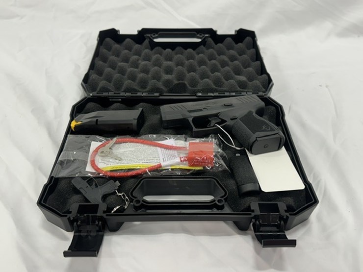 #2025-00065-•-taurus-gx4-pistol-image-54