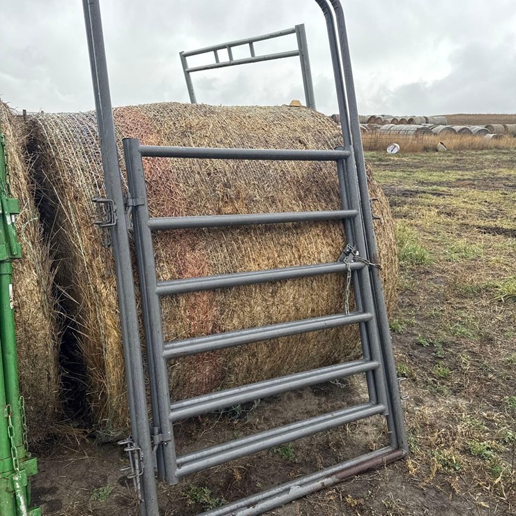 Country Line Bow Gates