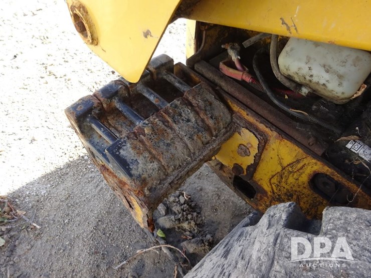 john-deere-320-skid-steer-(pz13998,-unit-343361)-image-25