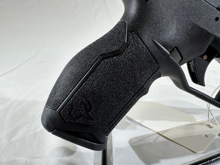 #2025-00060-•-taurus-tx-pistol-image-27