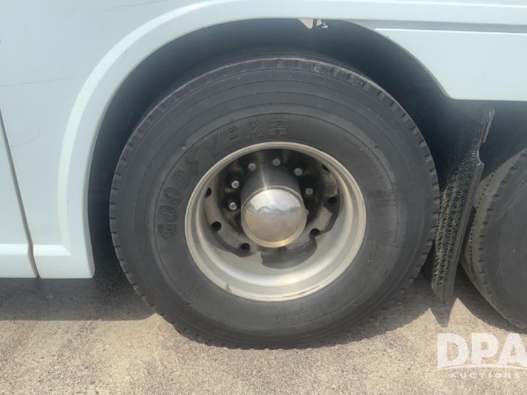 2001-mci-102-el3-image-47