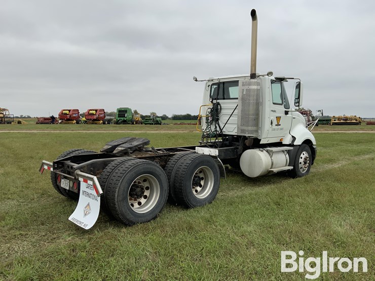 2010-international-prostar-image-5