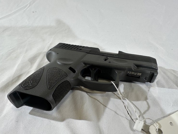 #2025-00066-•-taurus-g2c-pistol-image-50