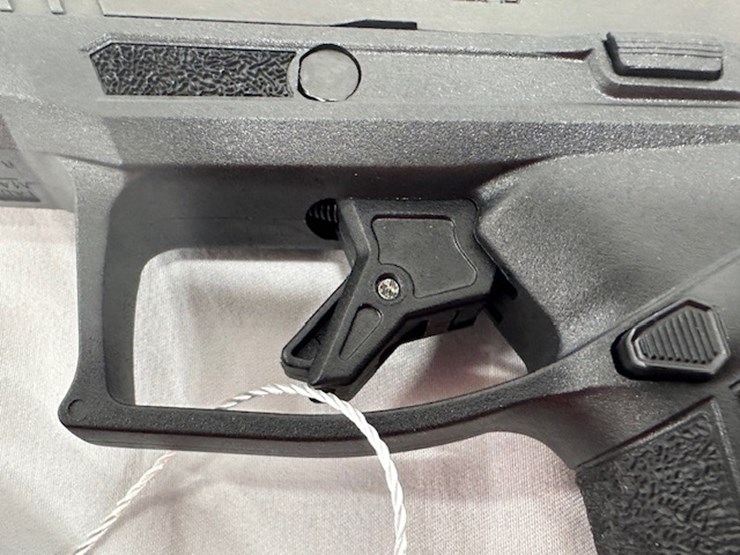 #2025-00065-•-taurus-gx4-pistol-image-46