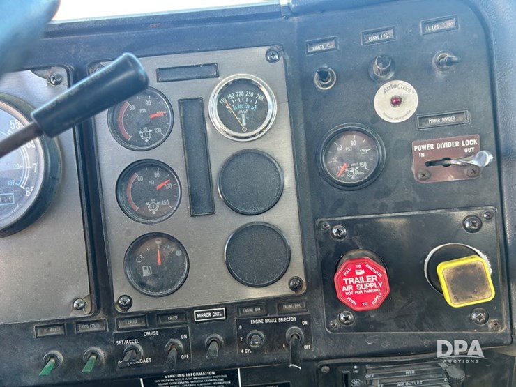 1991-international-9400-image-41