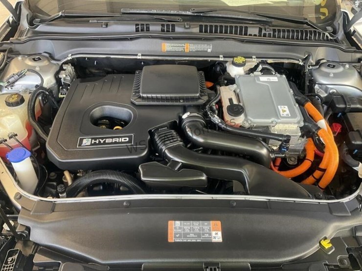 2020-ford-fusion-hybrid-sdn-image-11