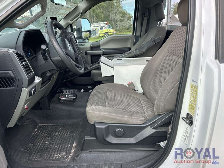 2018-ford-f550-image-12