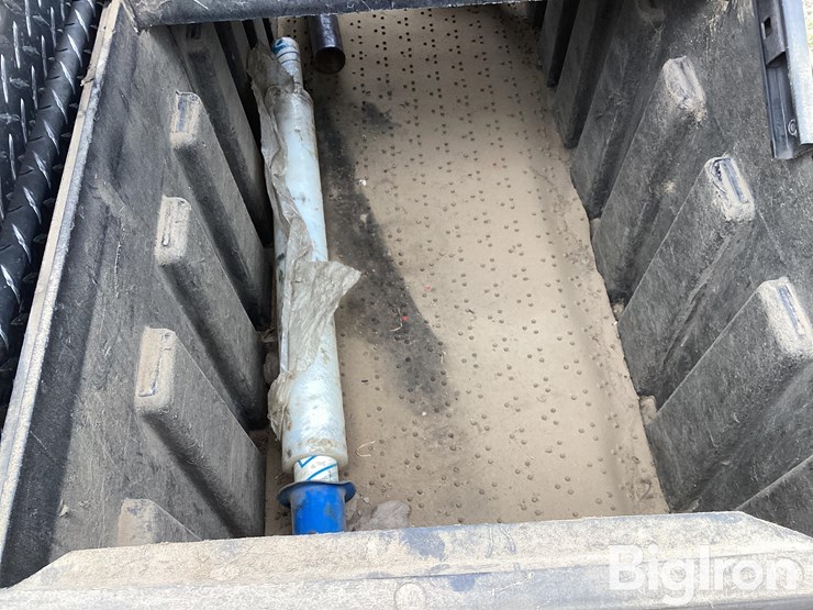 john-deere-24-image-10