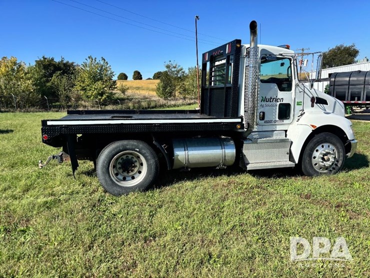 2013-kenworth-t370-image-4