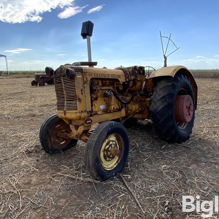 Minneapolis-Moline 403C-4 2WD Tractor