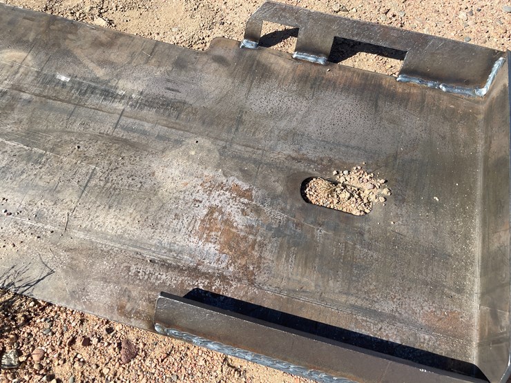 #4130-•-universal-adaptor-plate-image-2