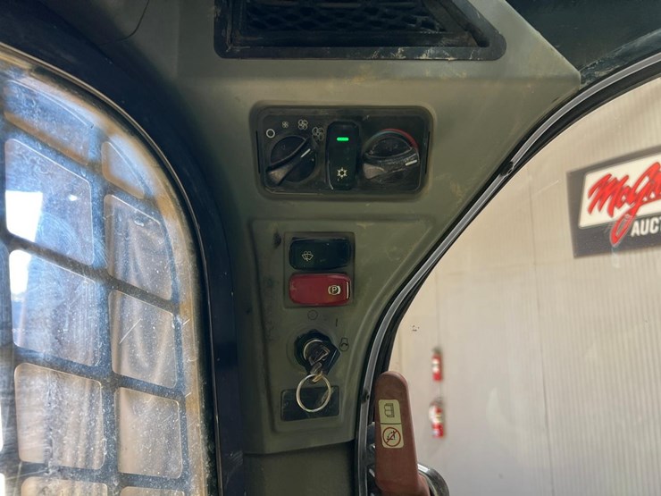 caterpillar-279d3-image-28