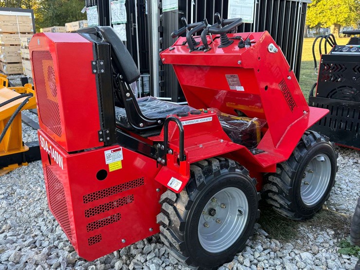 agt-sda-140w-mini-wheel-loader-image-6