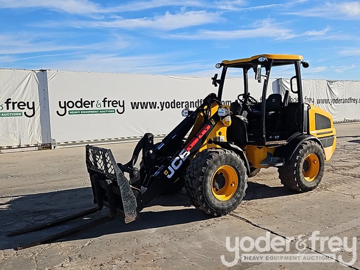 2021-jcb-407-image-1