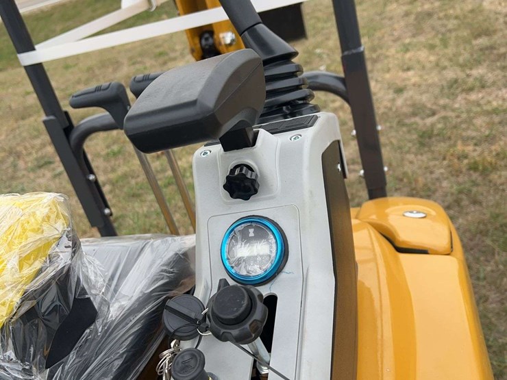 mini-excavator-qk20r-image-26