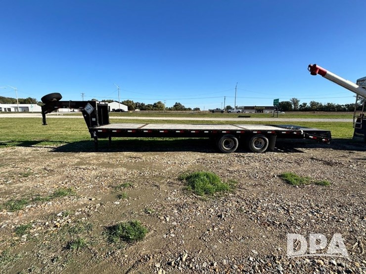 2017-travalong-gooseneck-trailer-(gp11710,-unit-126166)-image-15