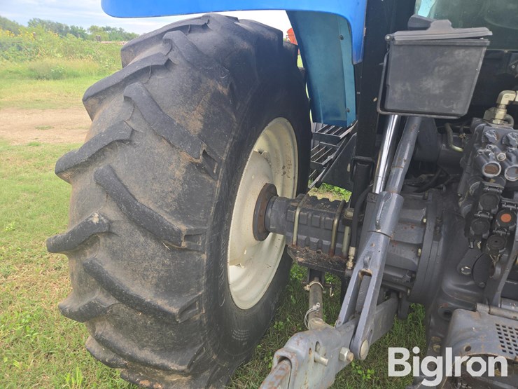 2002-new-holland-ts100-image-15