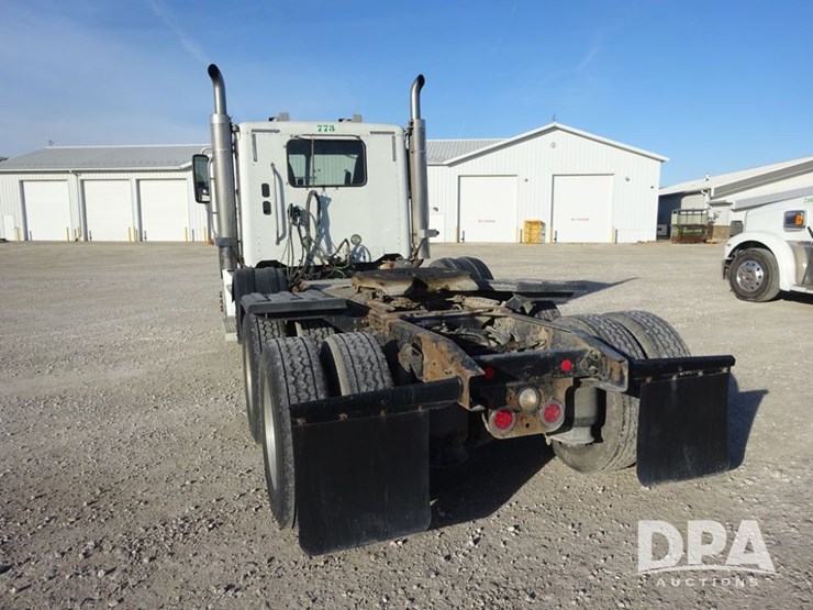 2018-freightliner-coronado-day-cab-glider-truck-(pz13996,-unit-773)-image-24