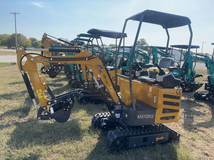 mini-excavator-mx12rx-image-2